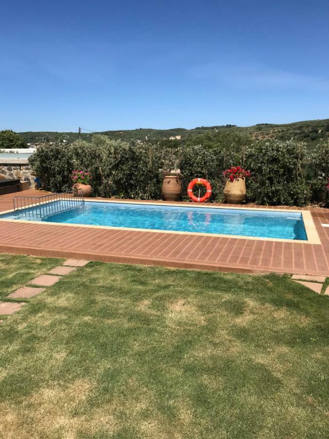 Villa Casa Avocado Тавронитис Экстерьер фото